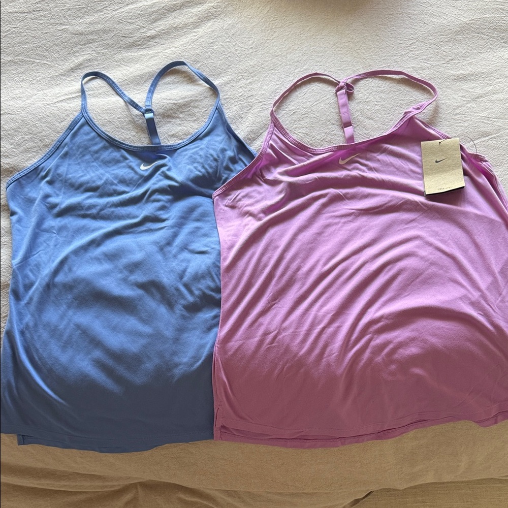 Nike Women's tank tops